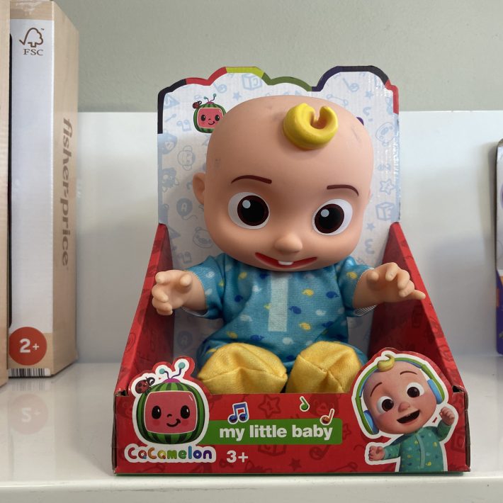 MUÑECO INTERACTIVO COCOMELON JJ